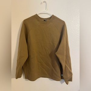 Vuori sweatshirt